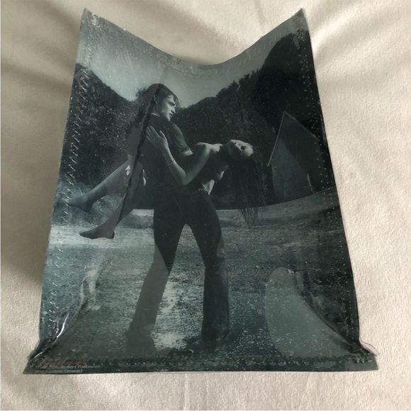 Twilight - Magazine Purse - Picture 3 of 9